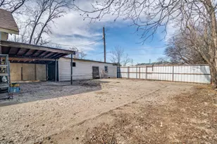 117 E Ave Ave E, Garland, TX 75040 - Photo 4