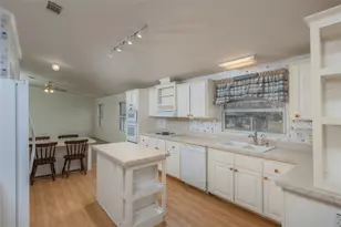 156 Northwoods Ct, Azle, TX 76020 - Photo 12