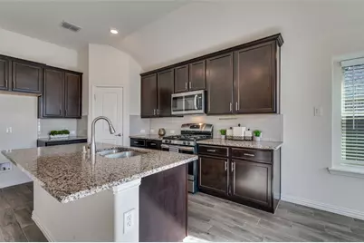 9329 Flying Eagle Lane, Fort Worth, TX 76131 - Photo 12