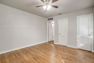 2305 Bonnie Brae Ave, Fort Worth, TX 76111 - Photo 18