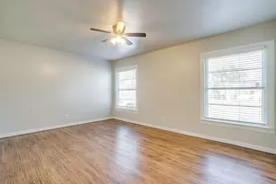 2305 Bonnie Brae Ave, Fort Worth, TX 76111 - Photo 6