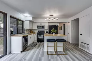 5407 Duchess Ct, Lake Dallas, TX 75065 - Photo 10