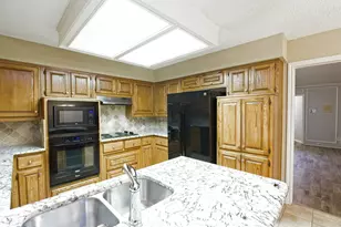 4010-4012 Saint Christopher Ln, Dallas, TX 75287 - Photo 16