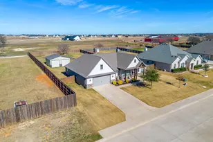 116 Acasia St, Godley, TX 76044 - Photo 4