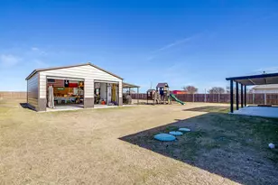 116 Acasia St, Godley, TX 76044 - Photo 32