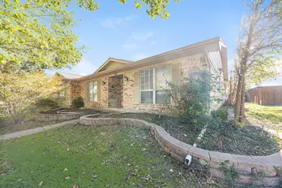 2912 Yorktown Road, Mesquite, TX 75149 - Photo 2