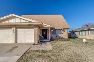 1400 Milam Way, Carrollton, TX 75006 - Photo 4