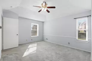 1611 Willow Ln, Euless, TX 76039 - Photo 12