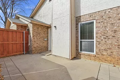 1611 Willow Lane, Euless, TX 76039 - Photo 14