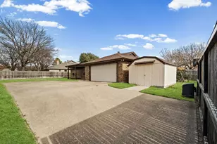 7401 Spring Lea Way, North Richland Hills, TX 76182 - Photo 26