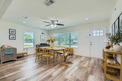 1601 Rindie Street, Irving, TX 75060 - Photo 4