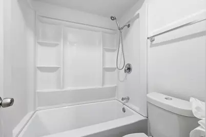 9611 Orchard Hill, Dallas, TX 75243 - Photo 14