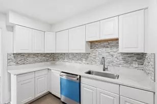 9611 Orchard Hill, Dallas, TX 75243 - Photo 20