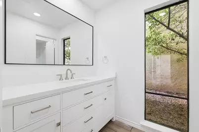 9611 Orchard Hill, Dallas, TX 75243 - Photo 16