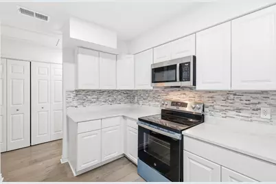 9611 Orchard Hill, Dallas, TX 75243 - Photo 22