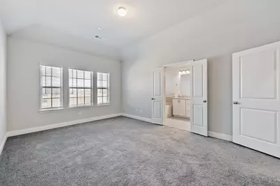 521 Hutchinson Lane, Lewisville, TX 75077 - Photo 14