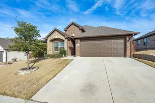 1824 Agarito Dr, Weatherford, TX 76086 - Photo 2