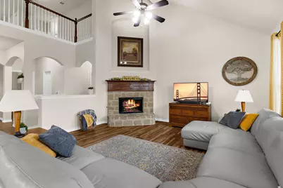 221 Villanova Drive, Van Alstyne, TX 75495 - Photo 2