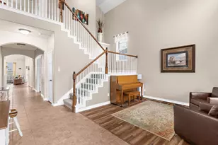 221 Villanova Dr, Van Alstyne, TX 75495 - Photo 2