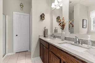 221 Villanova Dr, Van Alstyne, TX 75495 - Photo 16