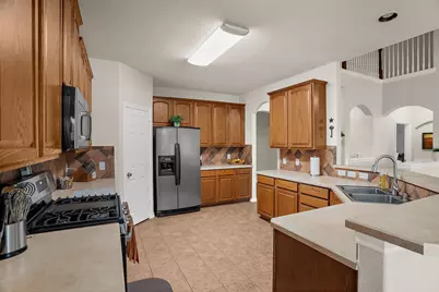 221 Villanova Drive, Van Alstyne, TX 75495 - Photo 10