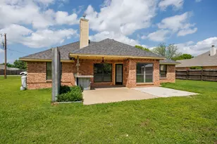 704 Janis St, Granbury, TX 76049 - Photo 22