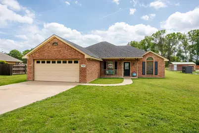 704 Janis Street, Granbury, TX 76049 - Photo 1