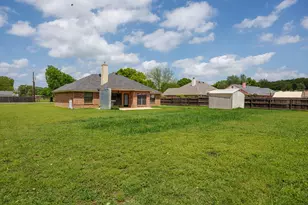 704 Janis St, Granbury, TX 76049 - Photo 26