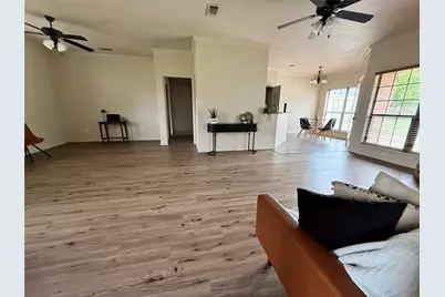 704 Janis Street, Granbury, TX 76049 - Photo 6