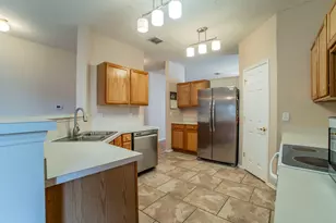 3011 Blacksmith Ct, Grand Prairie, TX 75052 - Photo 6