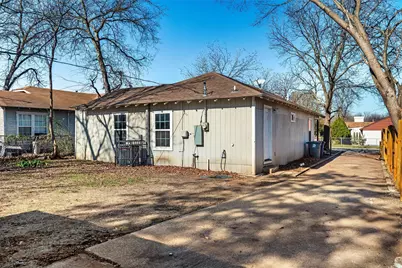 2522 W Clarendon Drive, Dallas, TX 75211 - Photo 30