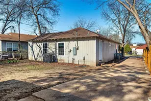 2522 W Clarendon Dr, Dallas, TX 75211 - Photo 30