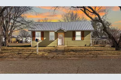 415 Colorado Avenue, Graham, TX 76450 - Photo 12