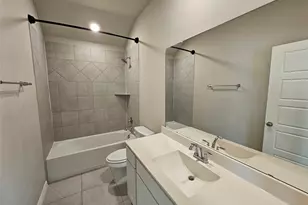 2803 18th Street W, Irving, TX 75060 - Photo 24