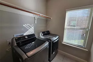 2803 18th Street W, Irving, TX 75060 - Photo 10