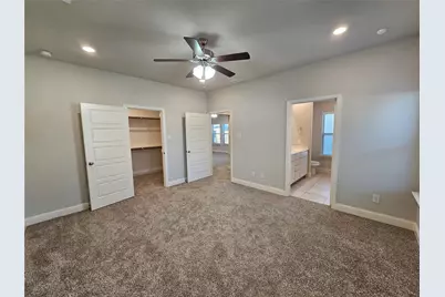 2803 18th Street W, Irving, TX 75060 - Photo 14