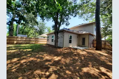 2803 18th Street W, Irving, TX 75060 - Photo 32