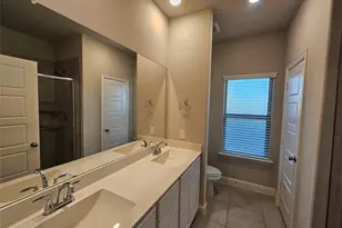 2803 18th Street W, Irving, TX 75060 - Photo 16