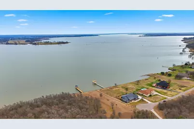 401 Meandering Way, Corsicana, TX 75109 - Photo 4