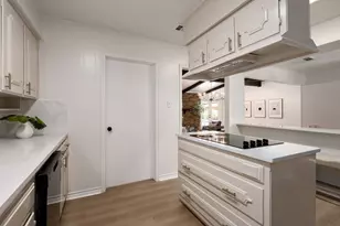 1319 San Antone Ln, Lewisville, TX 75077 - Photo 10