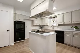 1319 San Antone Ln, Lewisville, TX 75077 - Photo 8