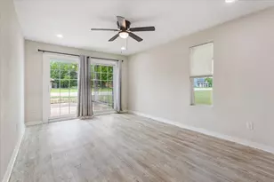 310 Garfield St, McGregor, TX 76657 - Photo 14