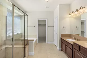 2633 Waters Edge Ln, Fort Worth, TX 76116 - Photo 18