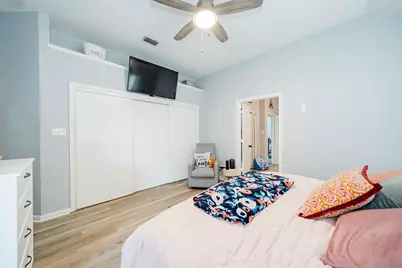 2102 Greenview Drive, Carrollton, TX 75010 - Photo 28