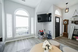 2102 Greenview Dr, Carrollton, TX 75010 - Photo 8