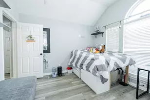 2102 Greenview Dr, Carrollton, TX 75010 - Photo 30