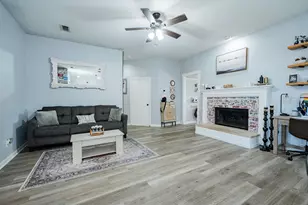 2102 Greenview Dr, Carrollton, TX 75010 - Photo 18