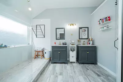 2102 Greenview Drive, Carrollton, TX 75010 - Photo 26