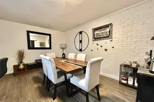 2640 Via Valencia, Carrollton, TX 75006 - Photo 12