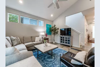 1052 Gallivant Lane, Dallas, TX 75218 - Photo 6